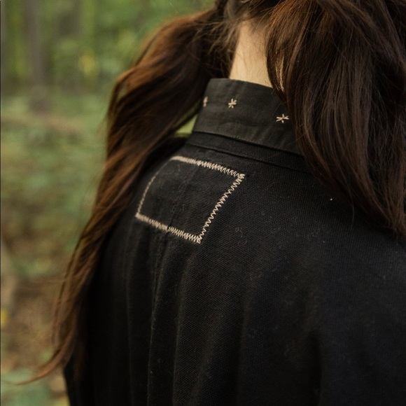 Black Animale Button-Up - Picture 1 of 5